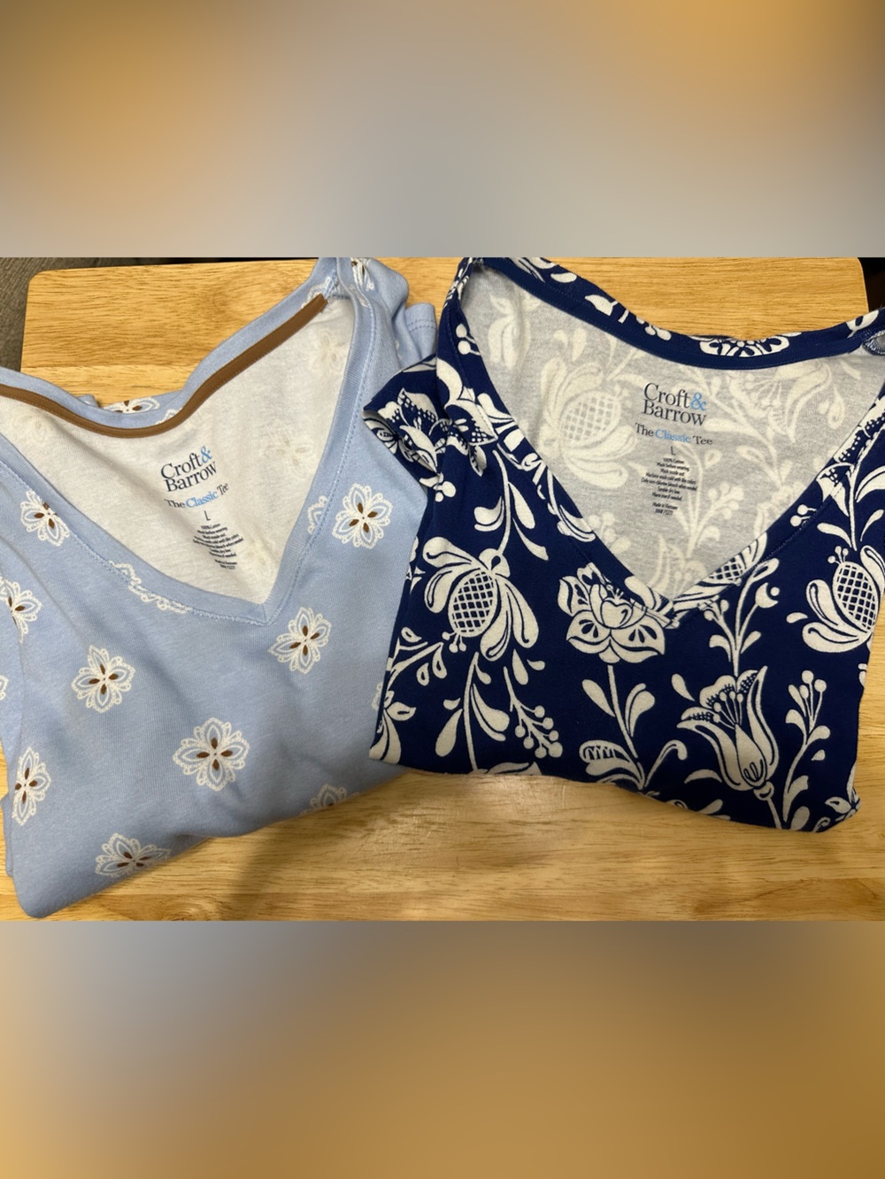 2 croft & barrow Light Blue V-Neck Short Sleeve Tee with White Floral Eyelet